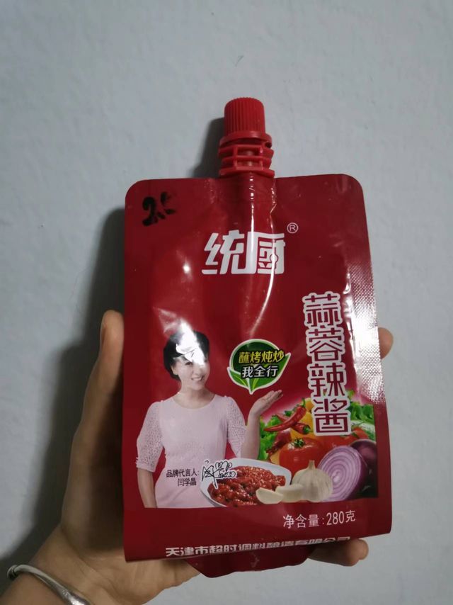 这款蒜蓉辣酱我不允许你不知道 ！