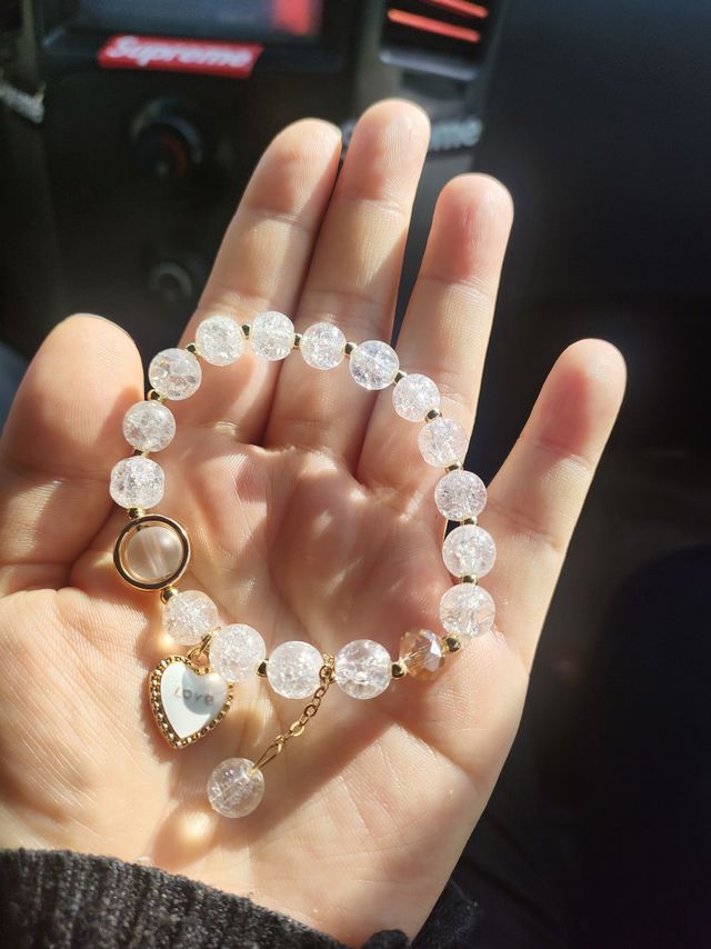 温柔气质的水晶手工手串
