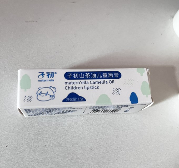 婴儿润唇膏