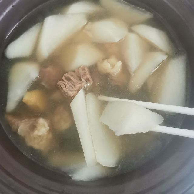 多吃白萝卜，清肺又降火～