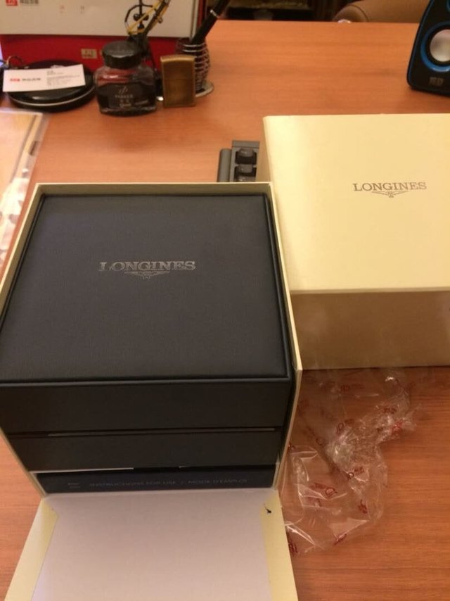 手表很漂亮,表盘比瑰丽简单,老婆生日礼物