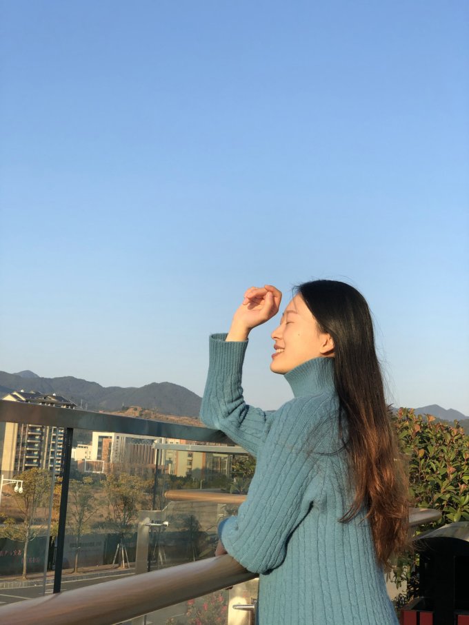 女士毛衣