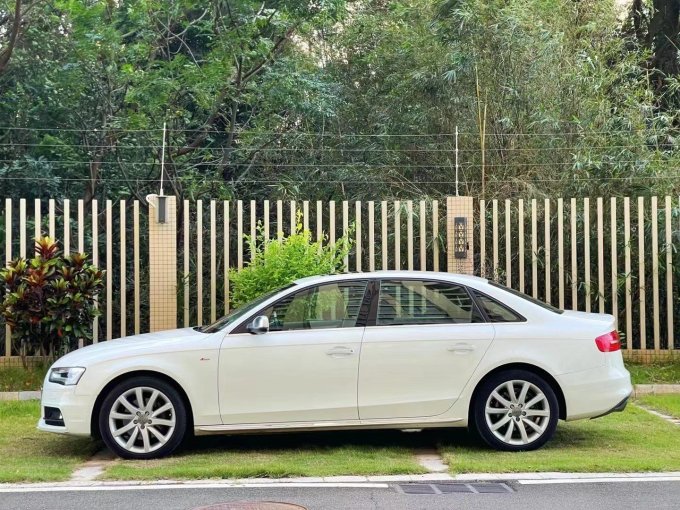 奥迪中型车