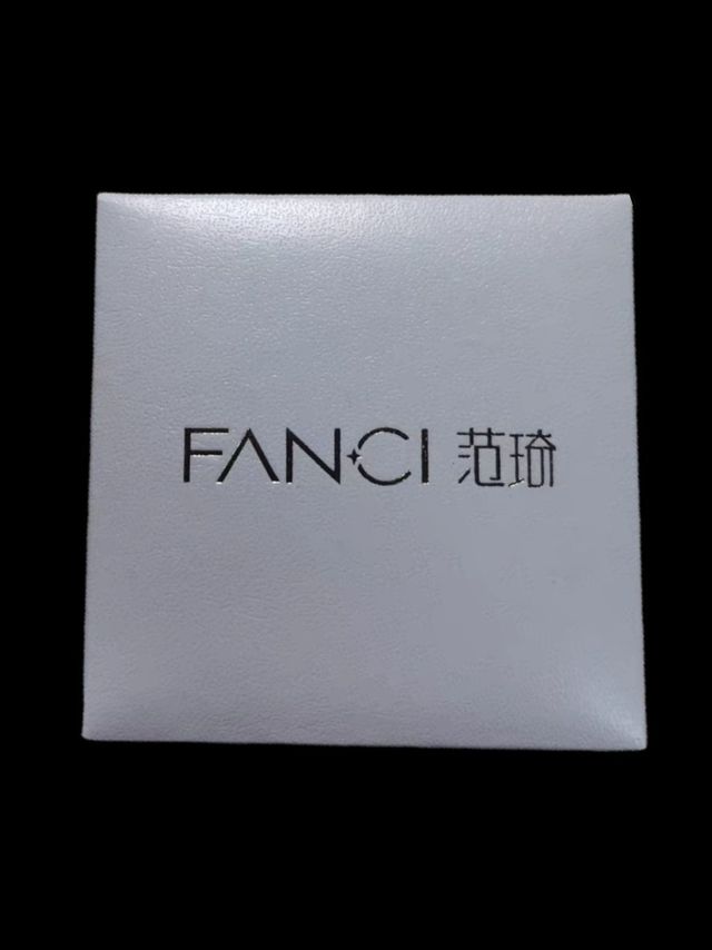 双旦节情侣互送的礼物准备好了吗