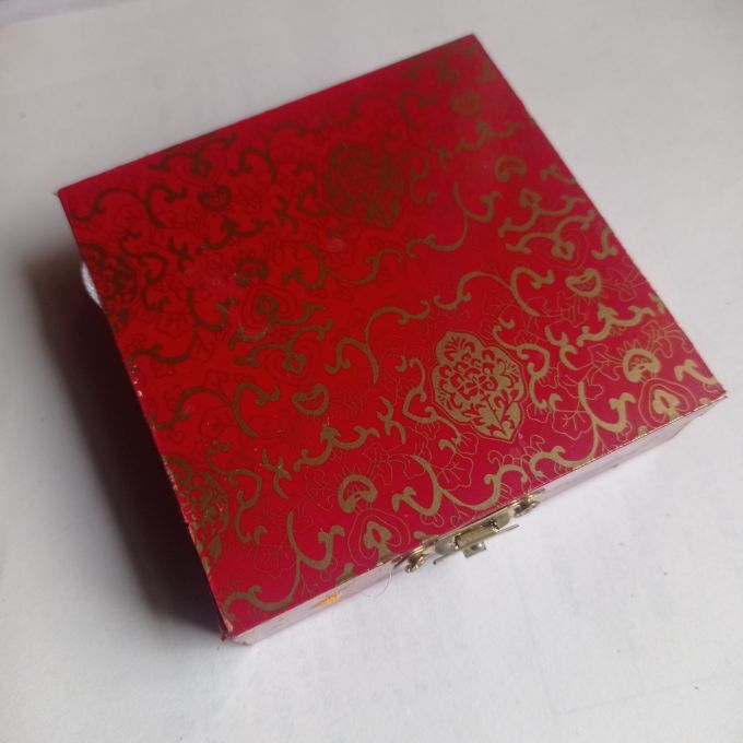 收纳箱