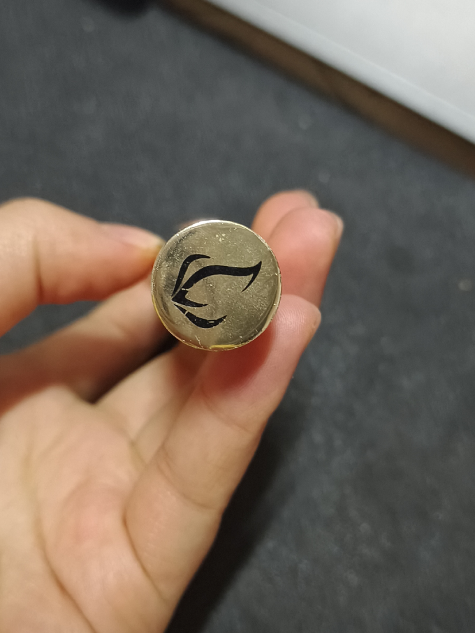 三花两叶口红