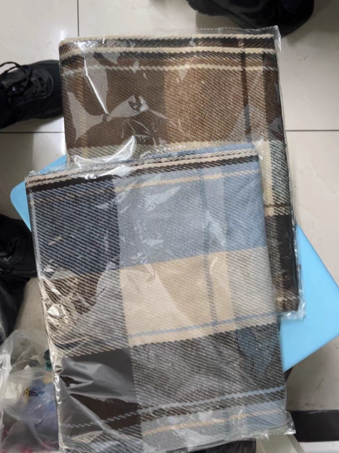 简登女士丝巾/围巾/披肩