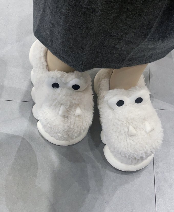 女式拖鞋
