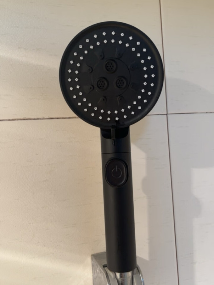 2022-12-22 16:03:58京东四季沐歌(micoe)黑色增压淋浴花洒喷头套装