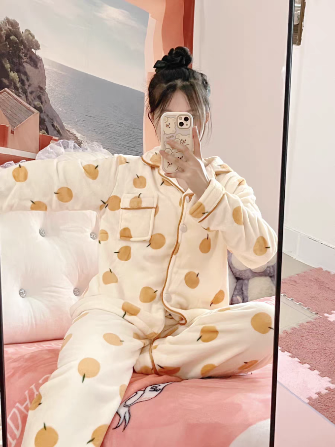 睡衣上装