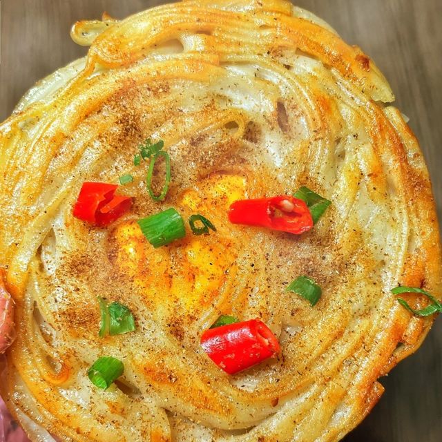 小朋友都爱吃的挂面鸡蛋饼！