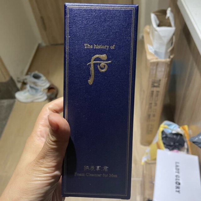 后拱辰享君泡沫洁面膏