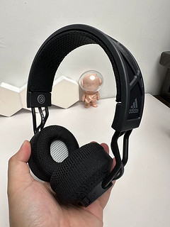 adidas/阿迪达斯 RPT-02SOL头戴式耳机