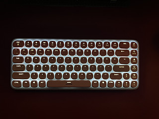 马卡龙色的键盘，送女生的好礼物