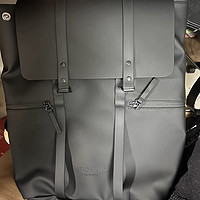 简约百搭大容量小型旅行背包-可背可提电脑双肩包