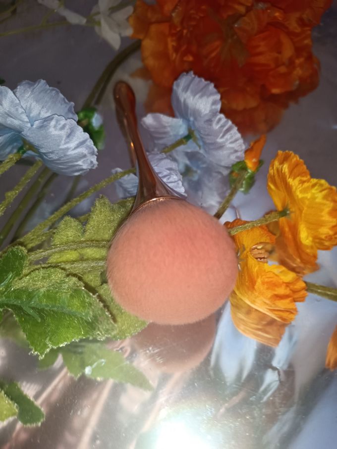 粉色安琪化妆刷