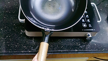 静儿好物分享 篇三十三：新年开新锅，铸铁锅开锅方法