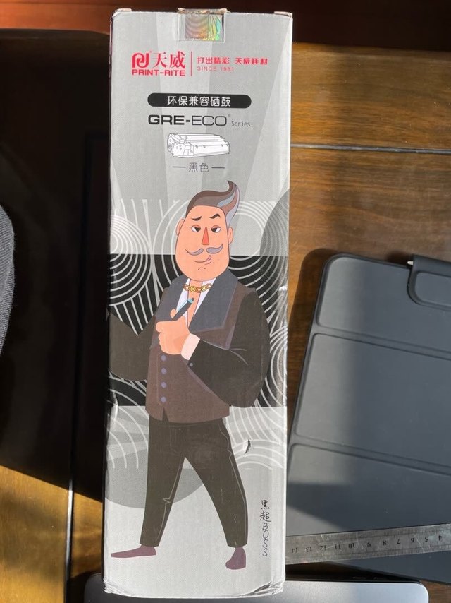 一直使用的天威，性价比高，比惠普的便宜很
