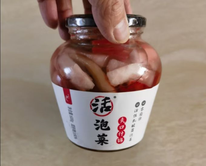 老坛子佐餐咸菜