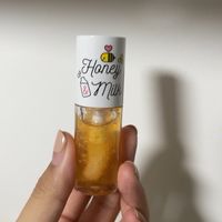 种草APIEU护唇油,涂着巨舒服,喜欢💕