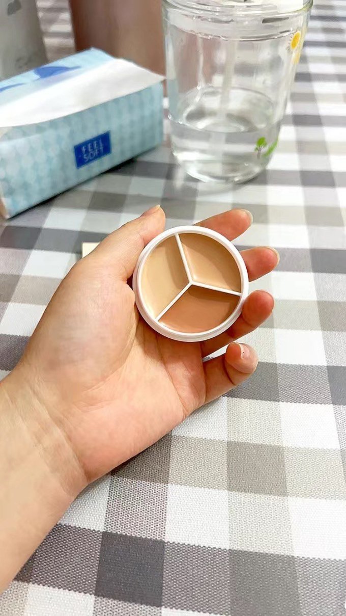 肤漾遮瑕膏