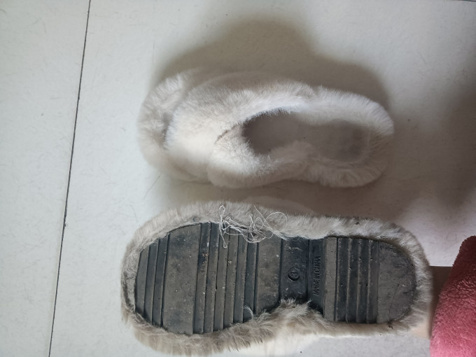 吻卡佛女式拖鞋