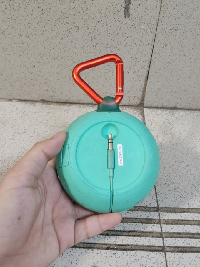 杰宝蓝牙音箱