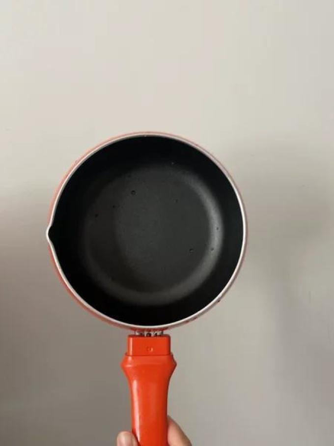 爱仕达奶锅
