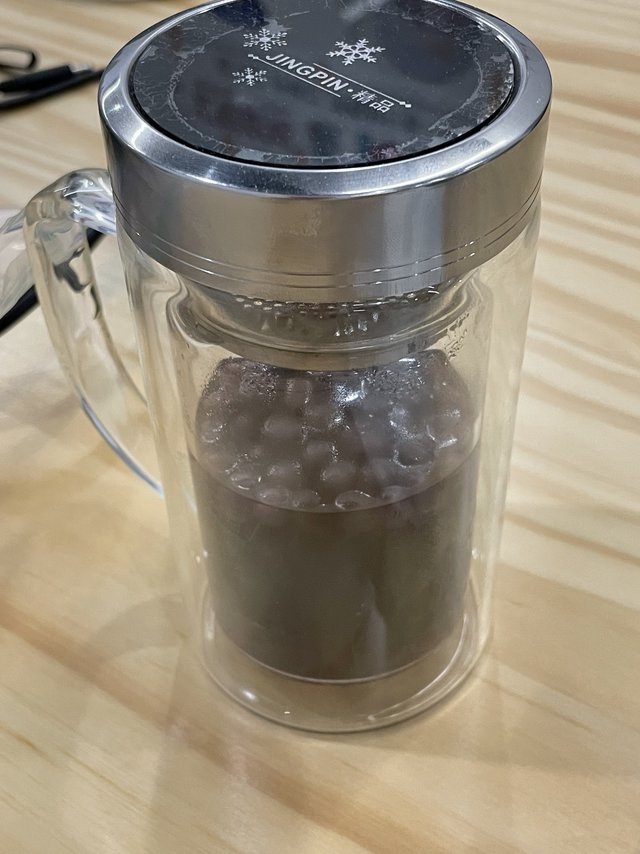 隔热的玻璃杯用来泡茶