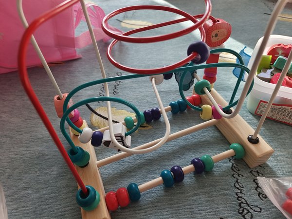 绕珠玩具😁宝宝喜欢玩，很不错的益智玩具