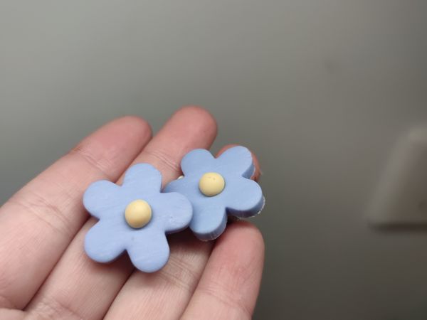 超级可爱的简单小花花耳夹