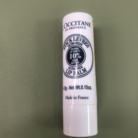 很好用的护唇膏看一下