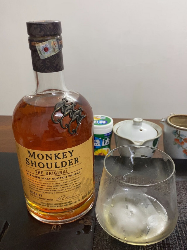 京藏在这里买酒。还不错可以。