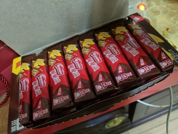我和孩子都非常喜欢吃,脆脆的甜甜的,巧克