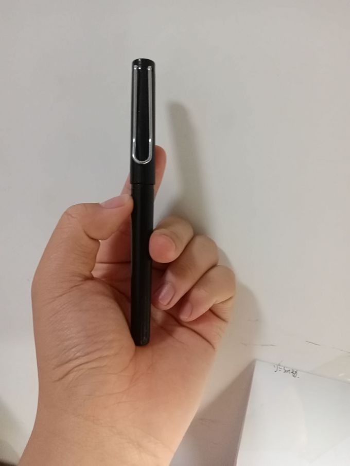名创优品中性笔