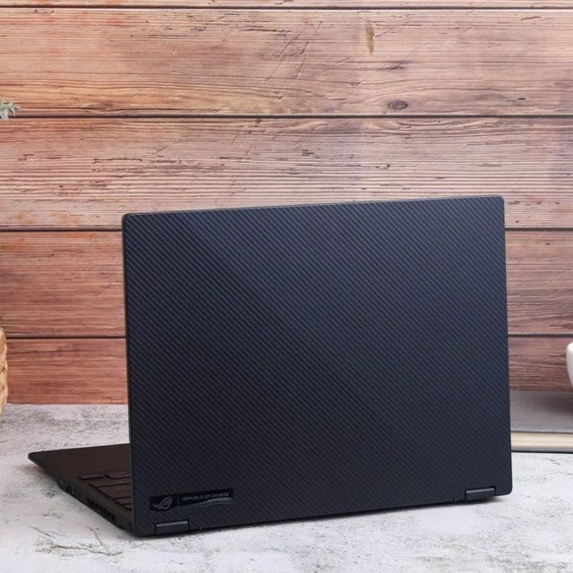 顶级配置，性能无敌，非常不错的笔记本