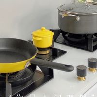 这个白色高颜值三眼灶，真的很戳我心~~