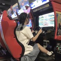 要来教我玩玩游戏机嘛？
