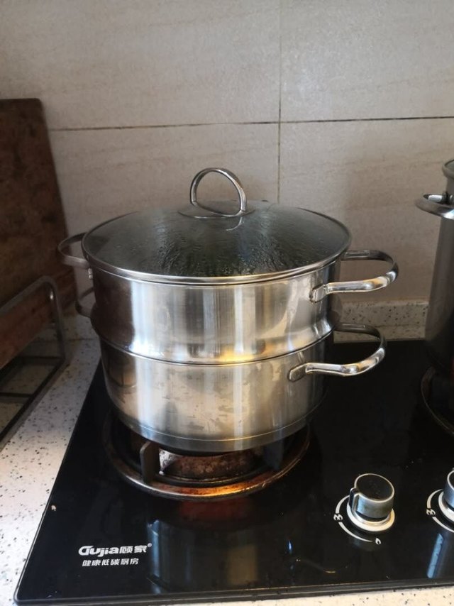 又买了一口，这口锅大小合适，高度适中，正