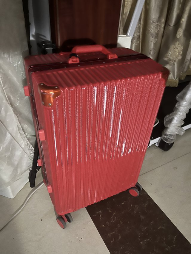 行李箱？当然要选最炸街的