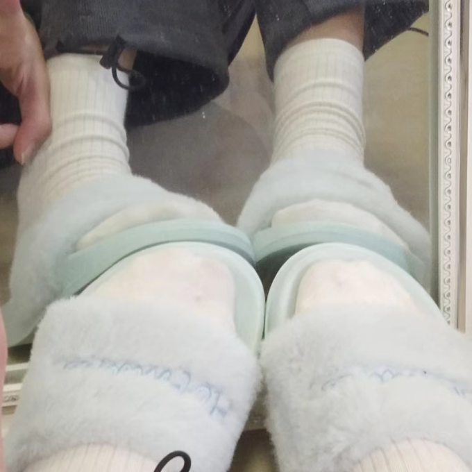 黑玛女式拖鞋