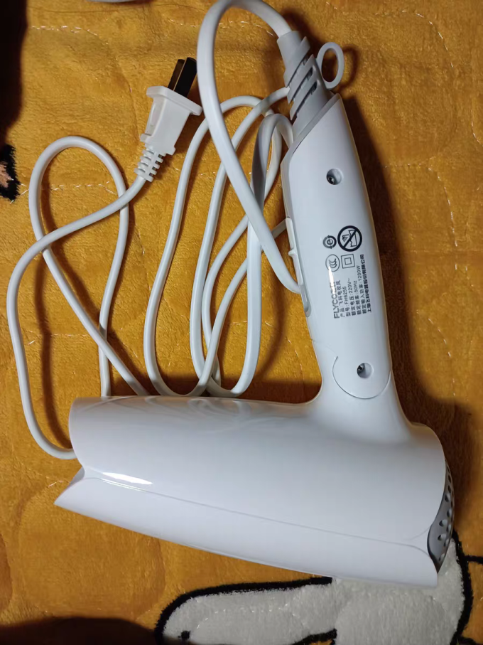 飞科电吹风