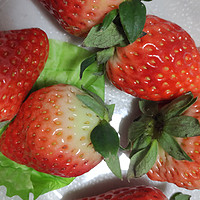 百果园的红芭蕾草莓，奶香味很足，超甜！