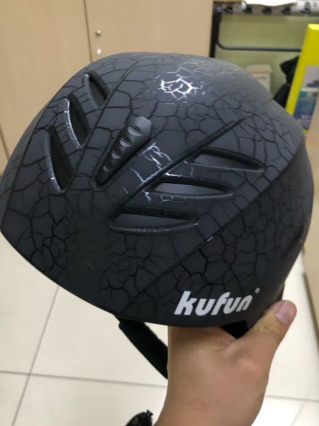 酷峰（kufun）专业滑雪头盔