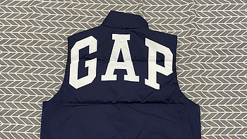 GAP LOGO羽绒背心