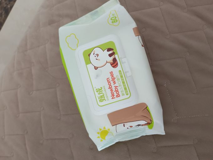 婴儿湿巾