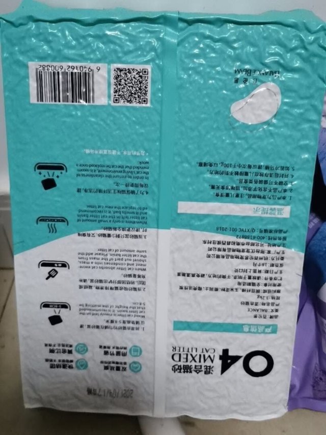 
除臭效果：除臭效果很不错，混合猫砂，结