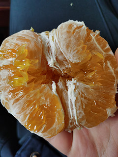 这个爱媛橙虽然贵了点，但确实不错