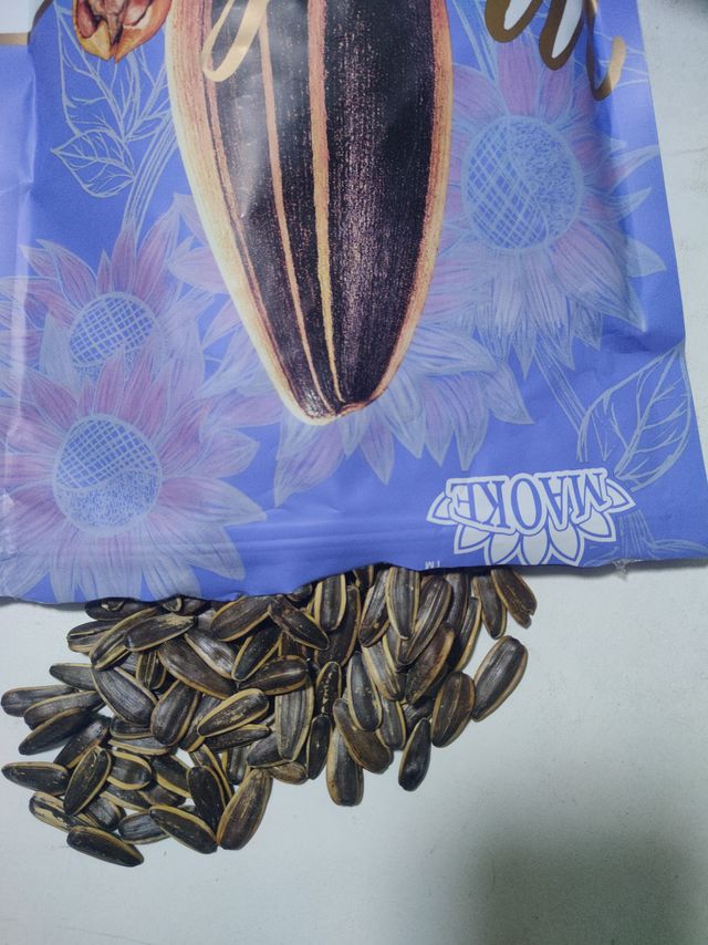 ​聊天追剧小零食——恰恰瓜子