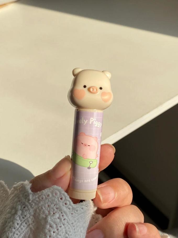 润唇膏
